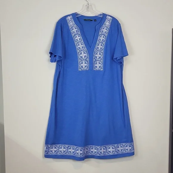 C. Wonder Dresses | C Wonder Blue W/ White Embroidered V-Neck Short Sleeve Jersey Shift Dress | Color: Blue/White | Size: 1x | Cristinapfeifer's